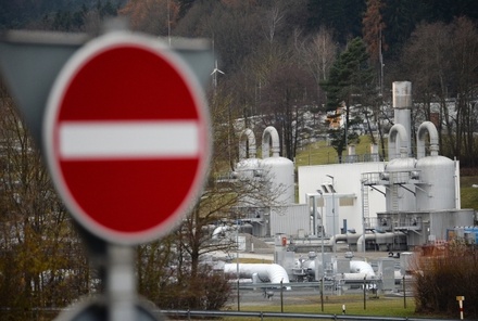 Цена на газ в Европе превысила 2600 долларов за тысячу кубометров