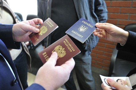 Владимир Путин упростил выдачу российских паспортов жителям ДНР и ЛНР
