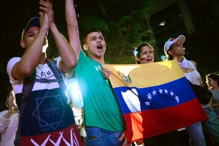 Автор песни Despacito возмущён использованием трека на митингах в Венесуэле