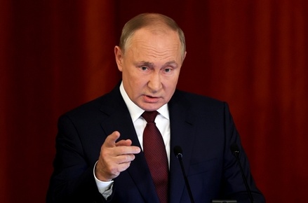 Владимир Путин обвинил НАТО в разрыве дипотношений с Россией