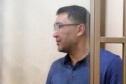 Суд арестовал экс-главу правительства Астраханской области Расула Султанова