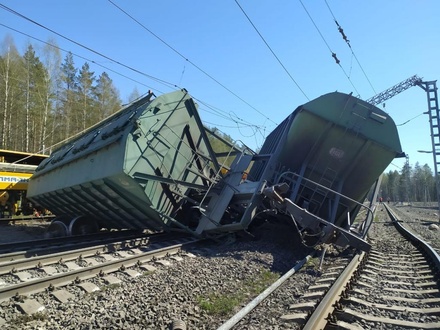 В Карелии с путей сошли 19 грузовых вагонов