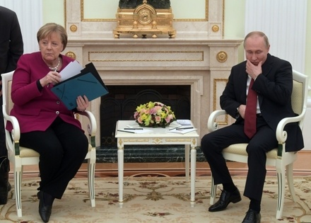 В Кремле завершилась встреча Владимира Путина и Ангелы Меркель