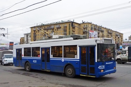 На Хорошёвском шоссе остановлено движение троллейбусов