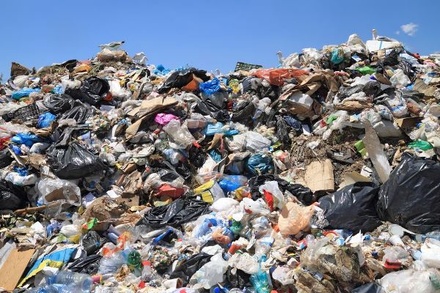 Власти Крыма отрицают причастность Аксёнова к сваливанию мусора у домов чиновников