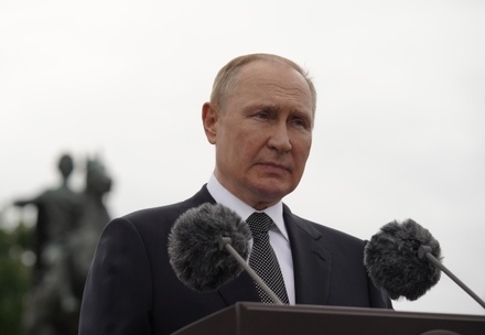 Владимир Путин назвал создание системы обработки отходов болевой точкой России