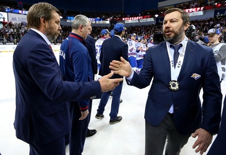 Главный тренер сборной России по хоккею возглавил петербургский СКА