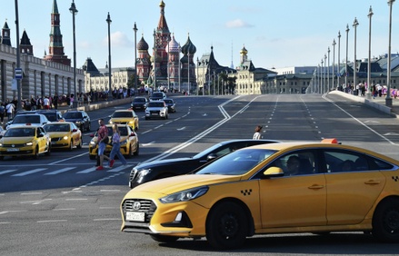 Владимир Путин подписал закон о локализации автомобилей такси