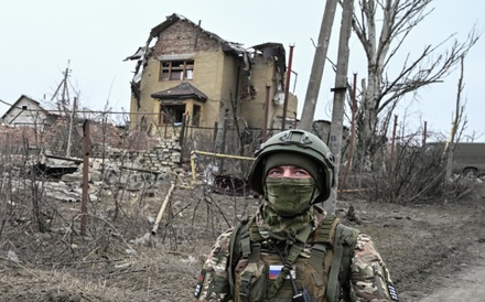 Политолог Ищенко призвал взять под протекторат территорию Украины