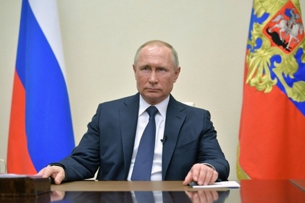 Владимир Путин объявил о продлении нерабочих дней до 30 апреля