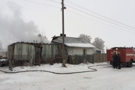 Уголовное дело возбуждено после гибели детей при пожаре в Новосибирской области