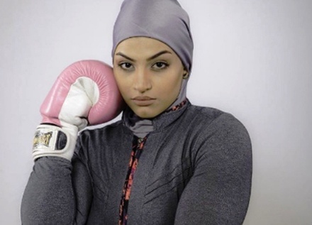 Иранской спортсменке грозит тюрьма за выход на ринг без хиджаба