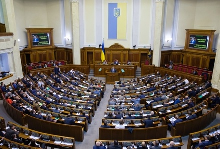 Рада одобрила предложение Порошенко ввести военное положение на 30 дней