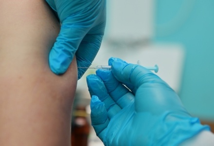 Жители Подмосковья смогут выбрать вакцину для прививки от COVID-19