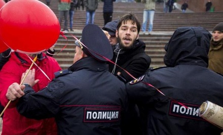 МВД сообщило о задержании 136 участников несанкционированных акций в России