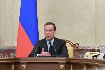 Дмитрий Медведев поручил ограничить работу хостелов