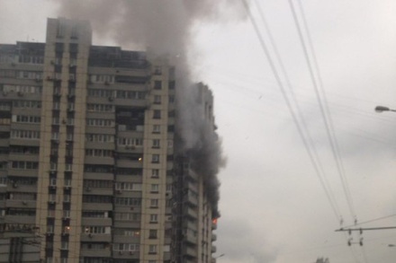 В Москве рядом с метро «Марксистская» горит многоэтажный жилой дом
