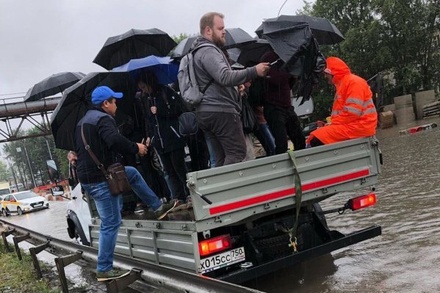 Шереметьево не будет откладывать рейсы из-за затопления дороги к аэропорту