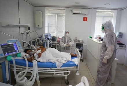 Суточная смертность от коронавируса в России установила новый рекорд