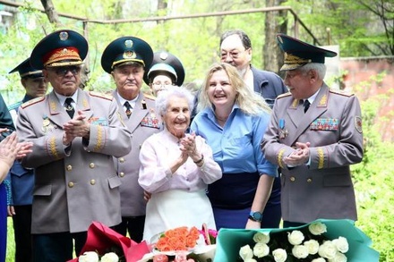 В Казахстане 100-летний юбилей отметила ветеран Великой Отечественной войны 
