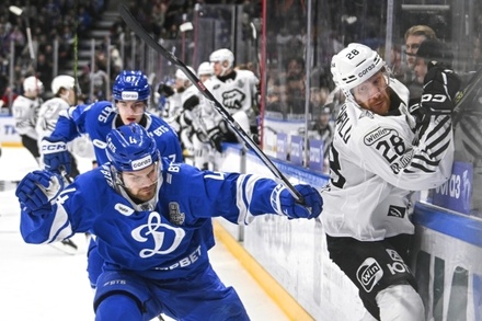 «Динамо» проиграло «Трактору» второй матч подряд в плей-офф КХЛ