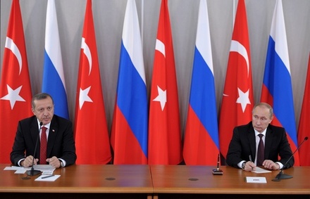 Кремль: рабочая группа не может снять напряжение в отношениях России и Турции