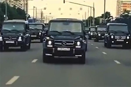 Участников пробега Gelandewagen в Москве останавливала полиция, но после беседы отпускала