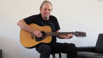 Гитару сооснователя Pink Floyd продали на торгах за 27 тыс. долларов