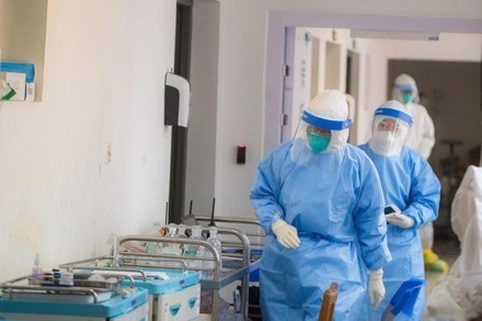 Власти Китая заявили о заражённых коронавирусом во всех провинциях страны