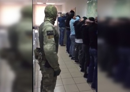ФСБ опубликовала видео задержания спонсоров ИГ под Калугой