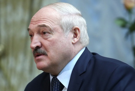 Александр Лукашенко назвал митинги в Белоруссии «попыткой возродить нацизм»