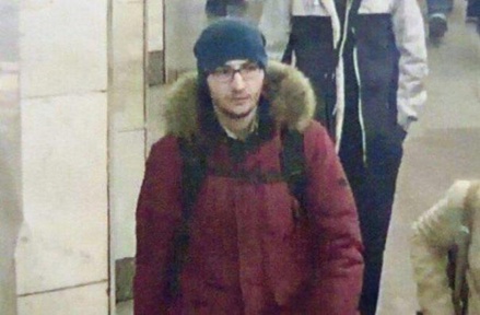 СКР: взрыв в метро Петербурга устроил уроженец Киргизии Акбаржон Джалилов
