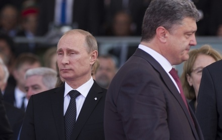 В Кремле не называют конкретные сроки встречи Путина и Порошенко
