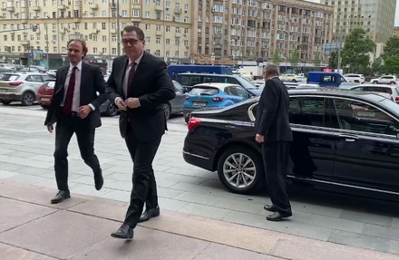 Россия ответила на высылку дипломатов из Праги