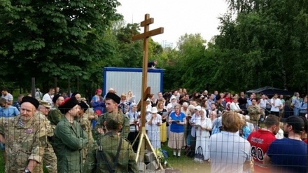 Православные активисты пожаловались на порчу креста в парке «Торфянка»