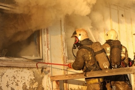 Пожар в ангарах под Подольском потушен