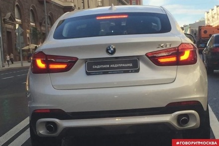Олимпийского чемпиона Садулаева заметили «подрезающим» автомобилистов на новом BMW X6 