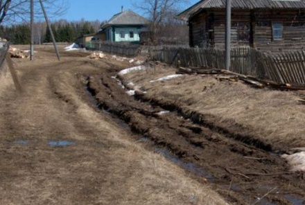 В Пермском крае полиция оштрафовала пенсионера за ремонт разбитой дороги