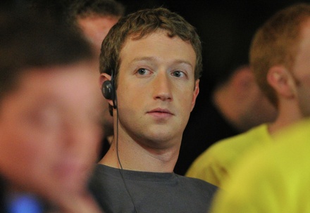 Марк Цукерберг отказался превращать Facebook в «арбитра истины»