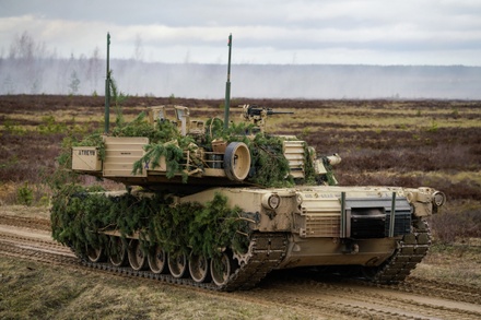 Военный эксперт рассказал о низком качестве поставленных Киеву американских танков 