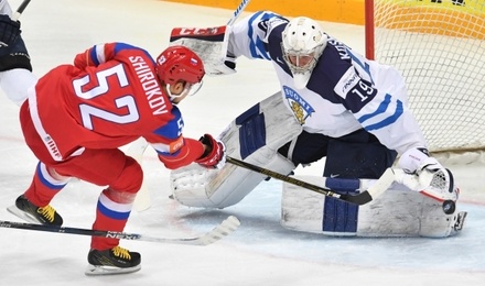 В Москве начался полуфинальный матч ЧМ по хоккею Россия-Финляндия