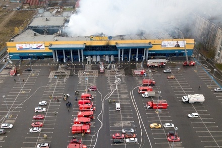 Открытое горение в магазине «Лента» в Петербурге ликвидировано