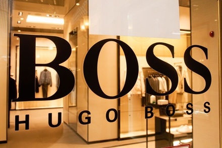 Hugo Boss закроет магазины в России