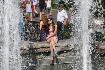 Синоптики пообещали жителям России тёплый август