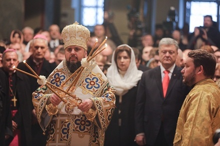 В Киеве состоялась интронизация главы новой церкви Украины Епифания