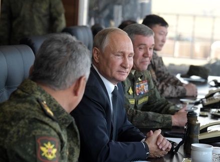 Путин призвал Российскую армию быть готовой отстоять суверенитет страны