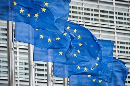 Решение о высылке российских дипломатов приняли 14 стран ЕС