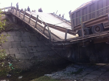 В Мордовии обрушился автомобильный мост