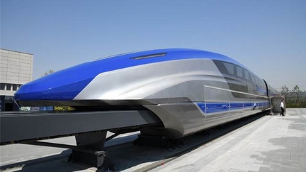 В Китае показали поезд, развивающий скорость до 600 км/ч