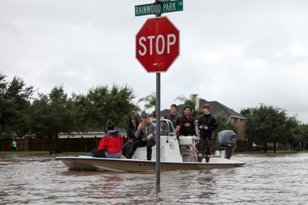 Число жертв урагана «Харви» в Техасе превысило 70 человек